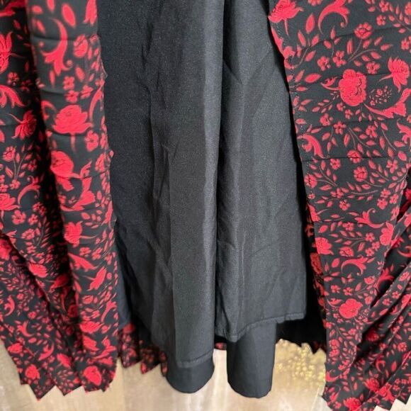 Express Black Red Rose Floral Pleated Long Sleeve V Neck Dress XL - Picture 6 of 11